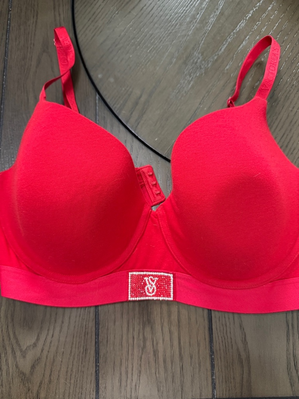 Victoria’s Secret Logo T-shirt Demi Bra!  Good Condition!  38DD. Red. Comfy!